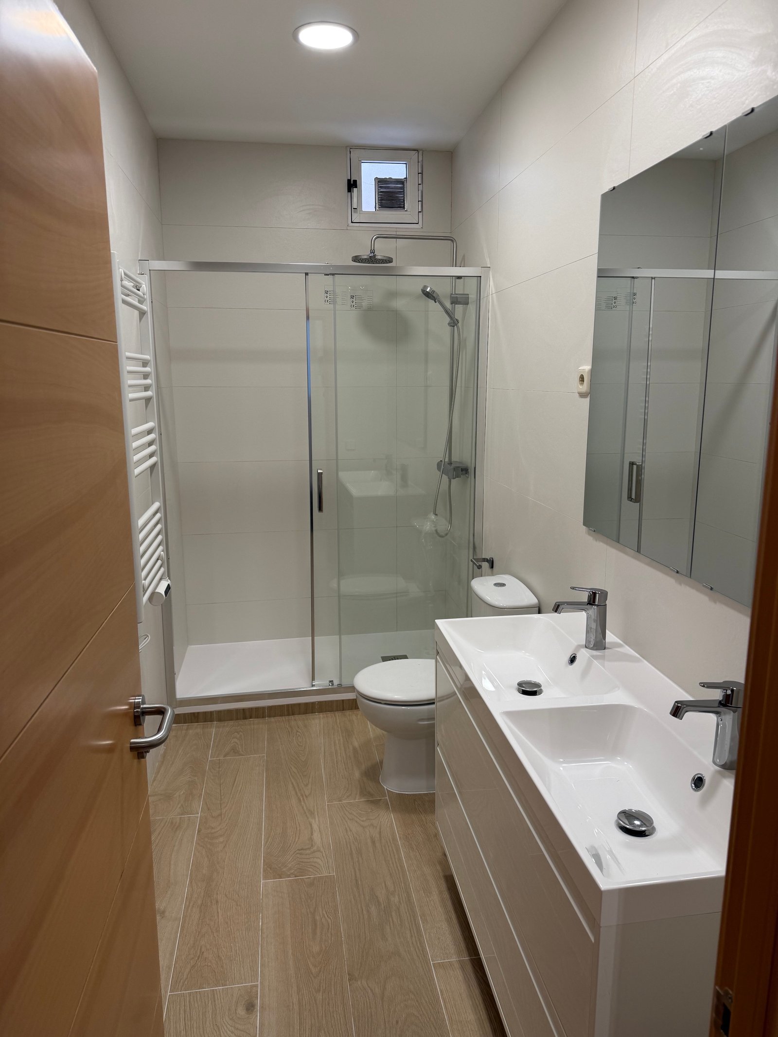 Fuencarral bathroom